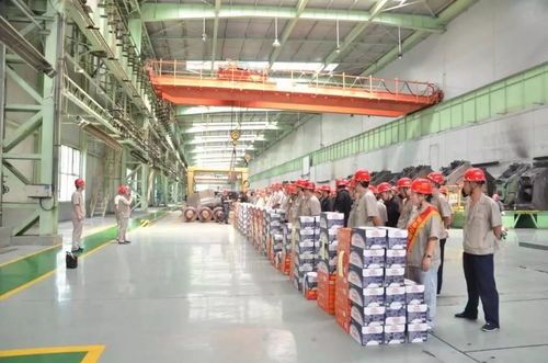 寶山礦業(yè)公司 鋼管公司 煉鋼廠 稀土鋼煉鐵廠開(kāi)展送清涼活動(dòng)